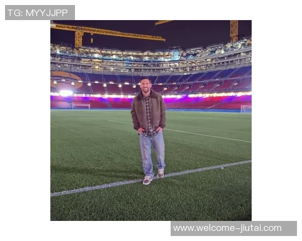 梅西重返诺坎普引发热潮点赞超2600万四条动态成热门焦点