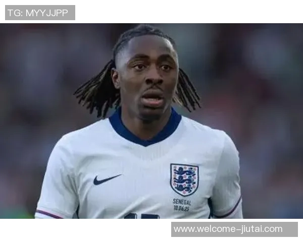 阿森纳官方宣布埃泽对热刺的精彩兜射当选11月最佳进球