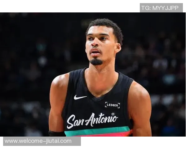 文班：湖人是联盟换防最多球队常见收缩协防策略分析